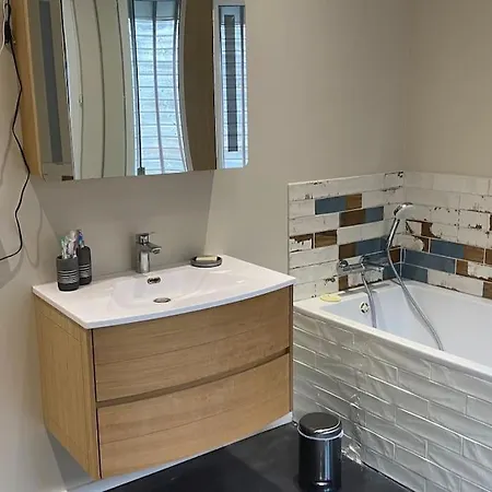 Vaste Maison Avec Jardin A בית נופש ליל